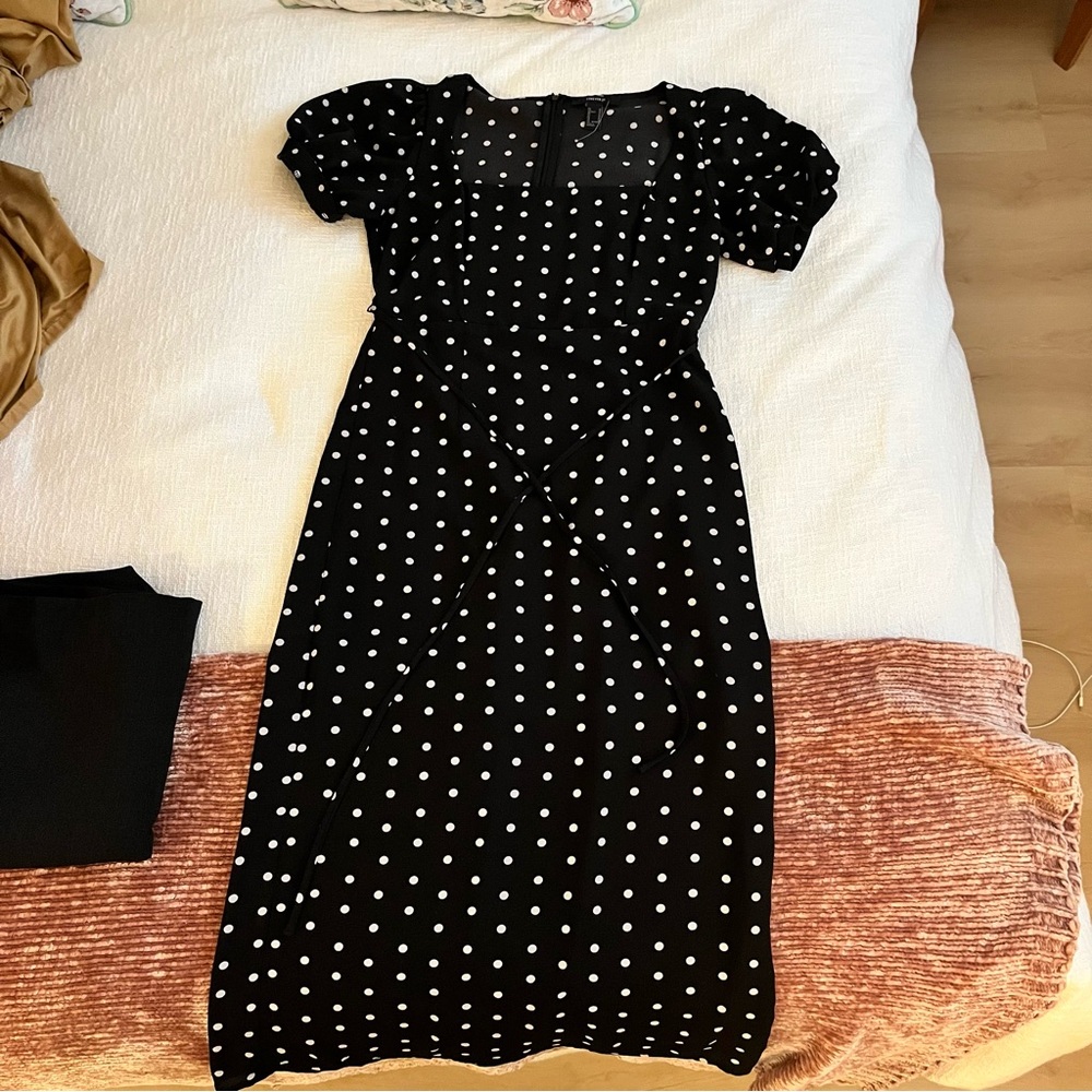Square Neck Puff Sleeve Black Polka Dot Calf Length Dress - Picture 2 of 4